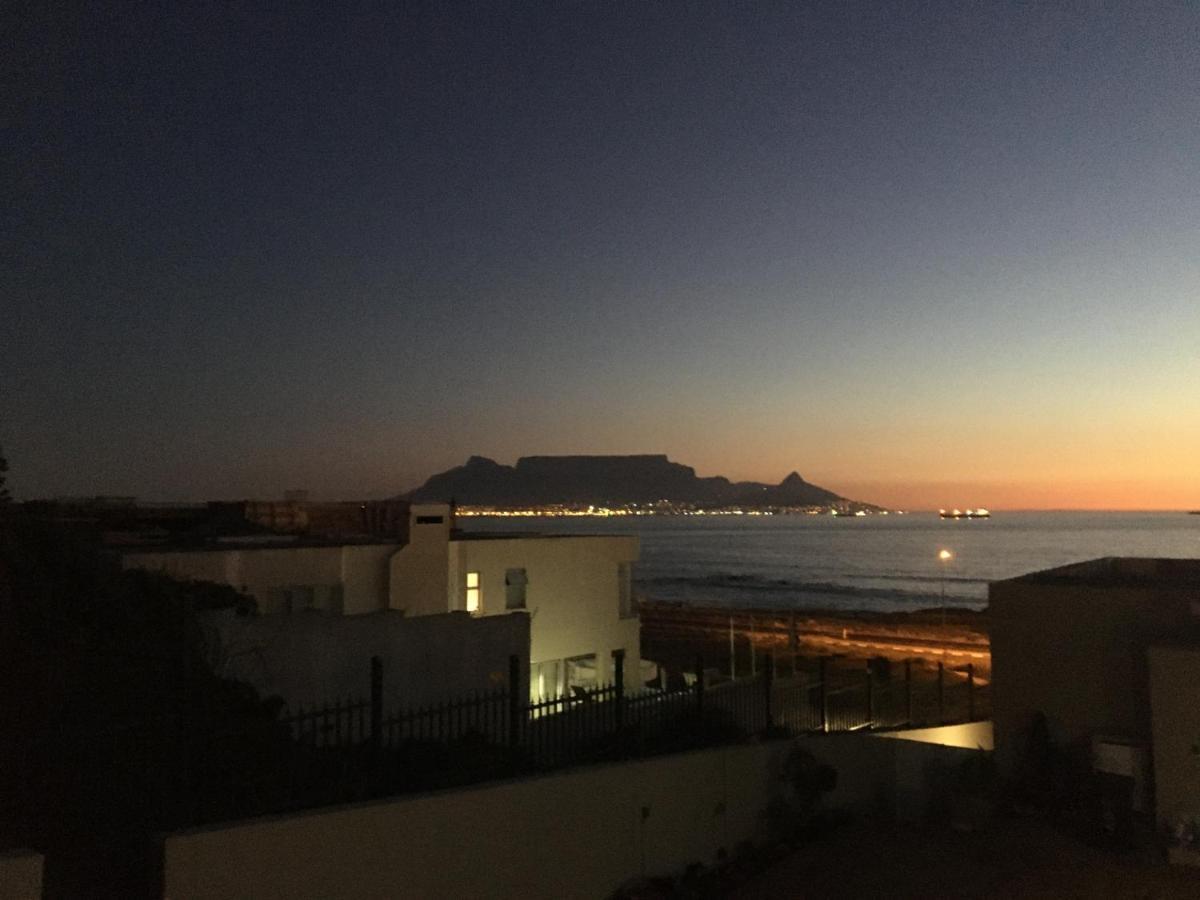 2Whitewaters Bloubergstrand Homestay Exteriér fotografie